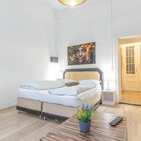 וינה Chic Apartment- Suitable For Longstays Near Matzleinsforferplatz מראה חיצוני תמונה